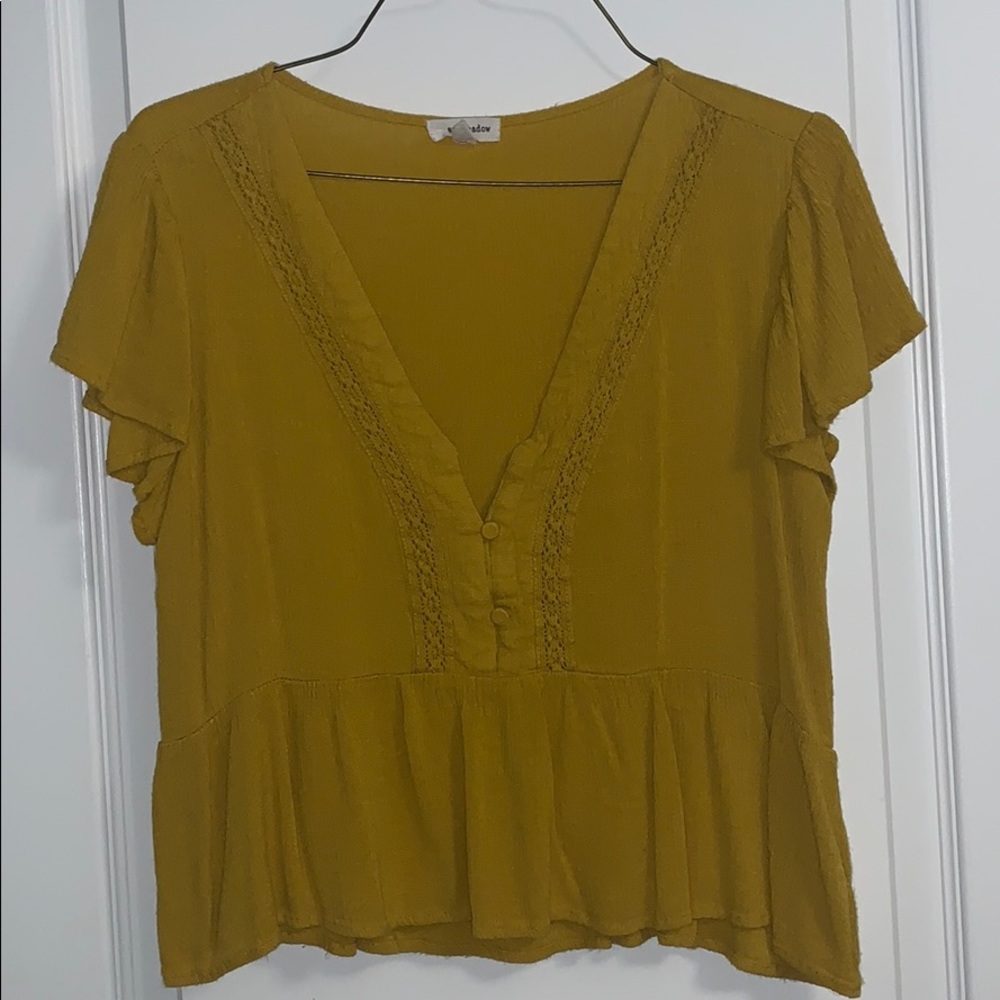 Eyeshadow V-Neck Top